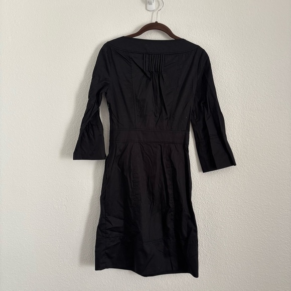 Diane Von Furstenberg Women's Size 0 Black V-Neck Dress - Picture 3 of 3